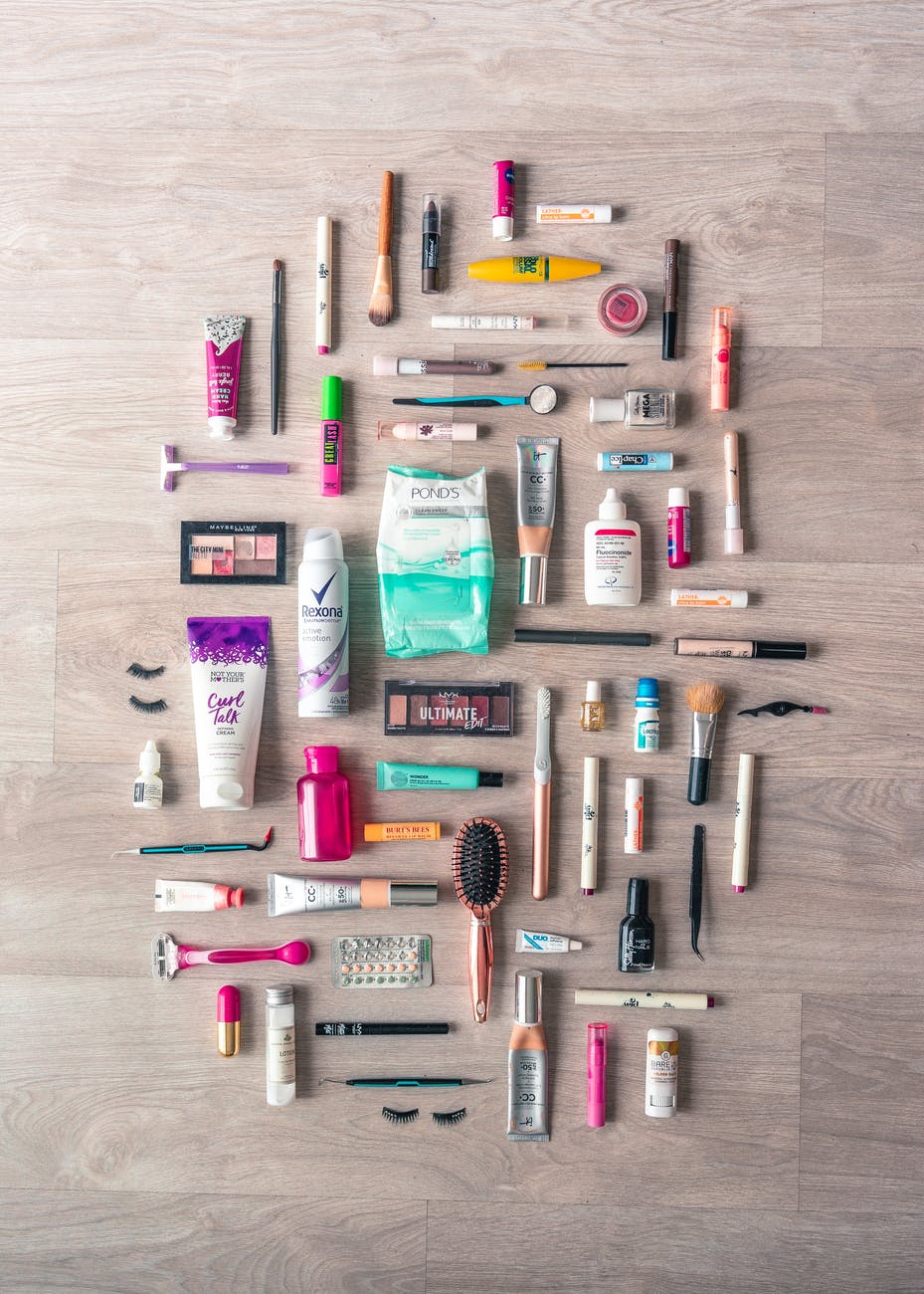 flat lay photography of beauty products